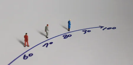 Expérimenter, Évaluer, Déployer : le rôle des Gérontopôles dans l'innovation de la transition démographique