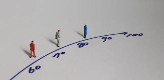 Expérimenter, Évaluer, Déployer : le rôle des Gérontopôles dans l'innovation de la transition démographique